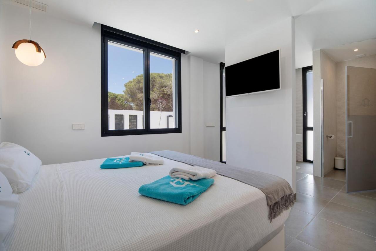 Lola Sea Villa โนโบซังก์ติเปตรี ภายนอก รูปภาพ
